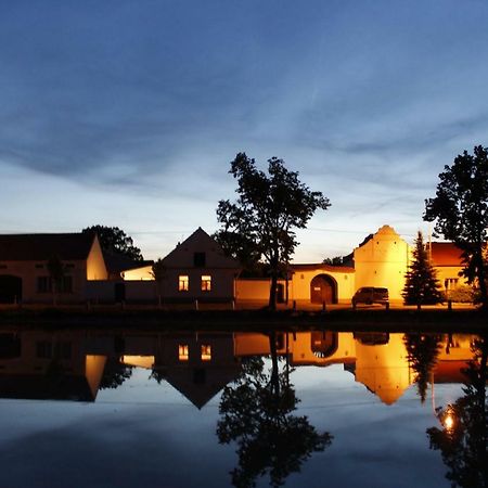 Ubytování U Dvořáků Veselí nad Lužnicí Esterno foto