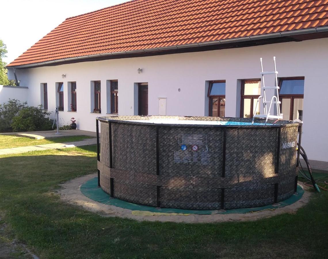 Ubytování U Dvořáků Veselí nad Lužnicí Esterno foto