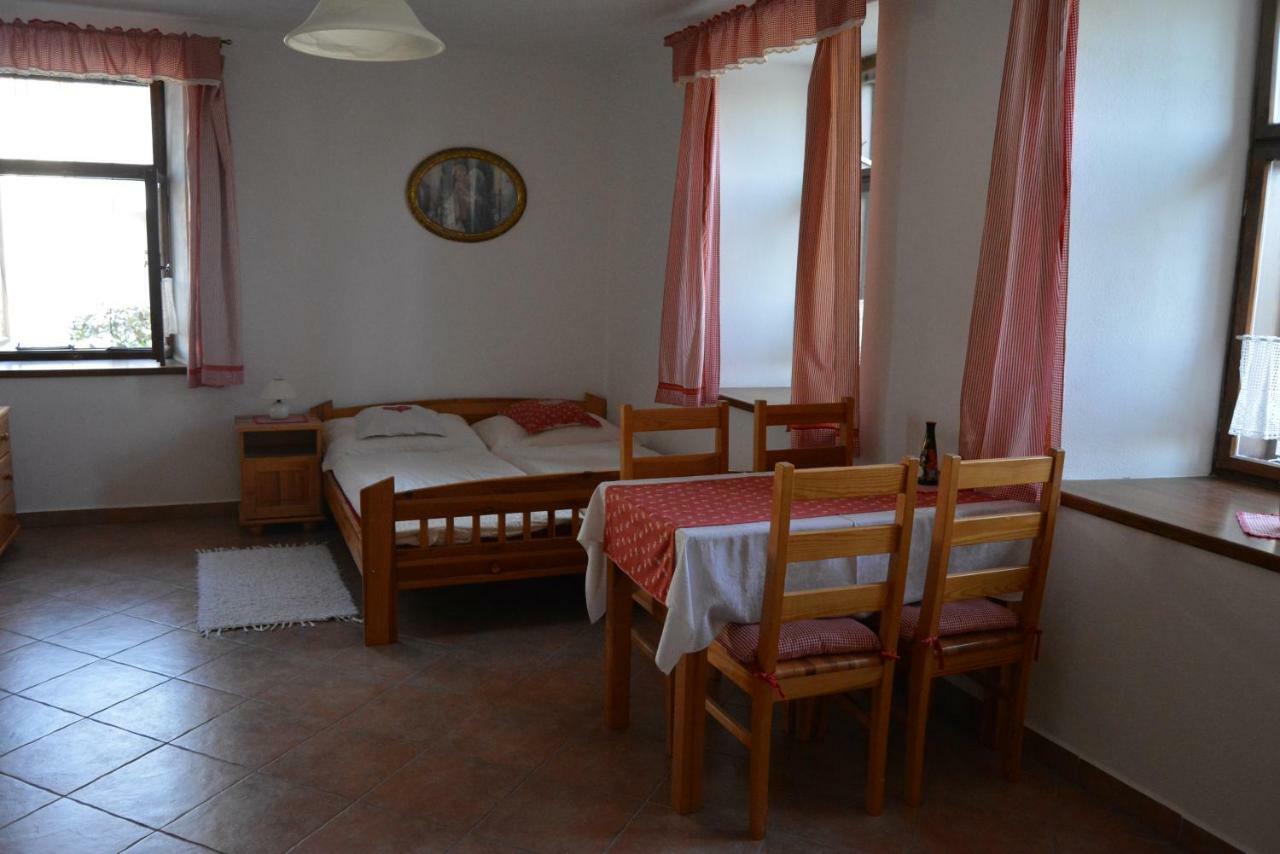 Ubytování U Dvořáků Veselí nad Lužnicí Esterno foto